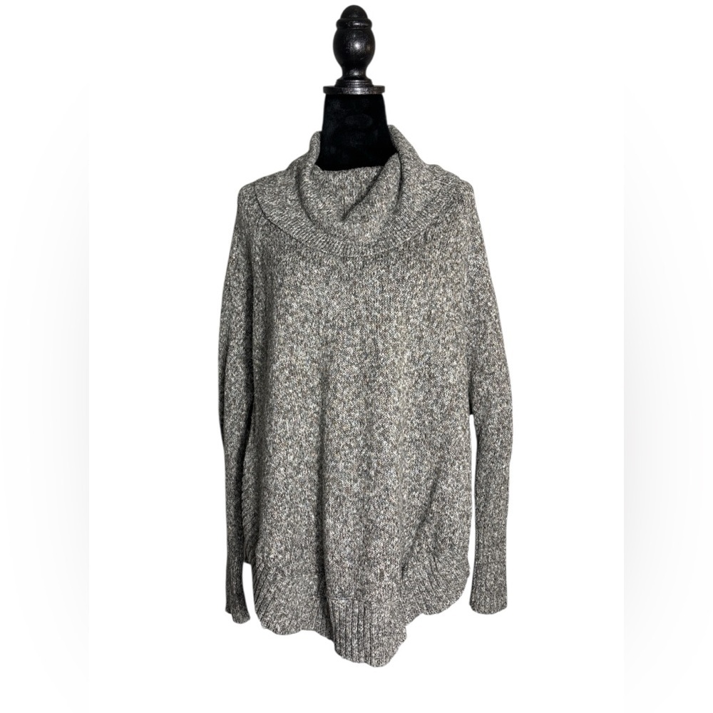Leo & Nicole Womens Cowl Neck Oversized Sweater Sz S Gray Long Sleeve Sides Slit